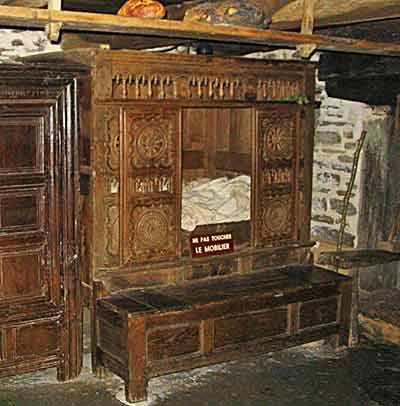 Example of a box-bed